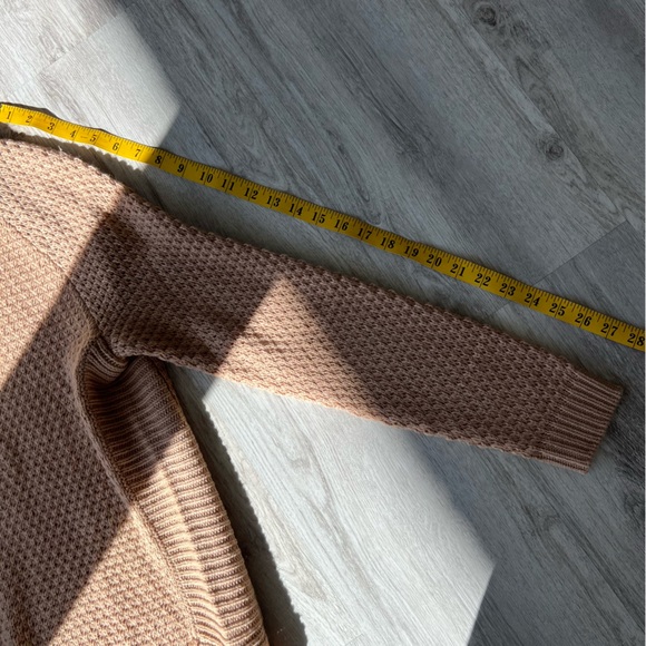 TAN CREWNECK CABLE KNIT SWEATER - Picture 9 of 10